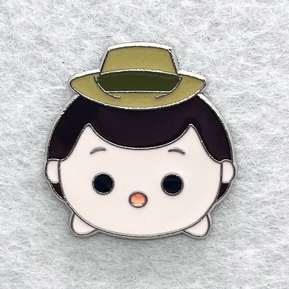 🔮 5/$25 Disney Adventureland Jungle Cruise Skipper‎ Tsum Tsum Pin - Picture 1 of 2